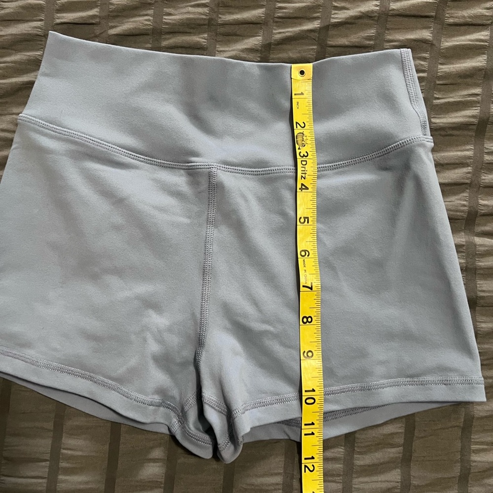 Chic High-Waisted blue Women's Shorts - Picture 3 of 7